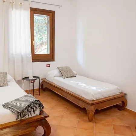 Villa Petra By Posarellivillas